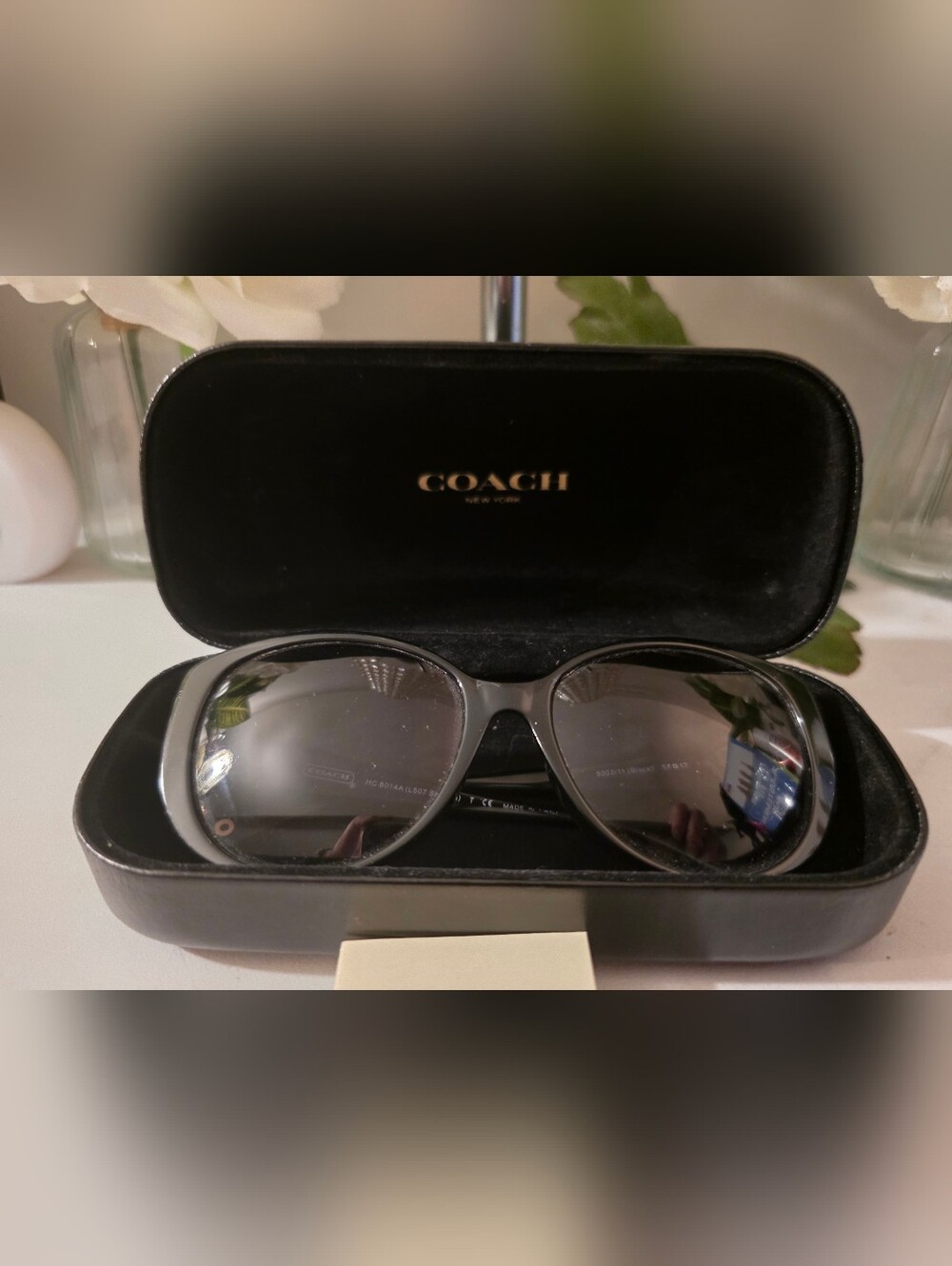 Coach Black Gradient Lens Sunglasses With Case